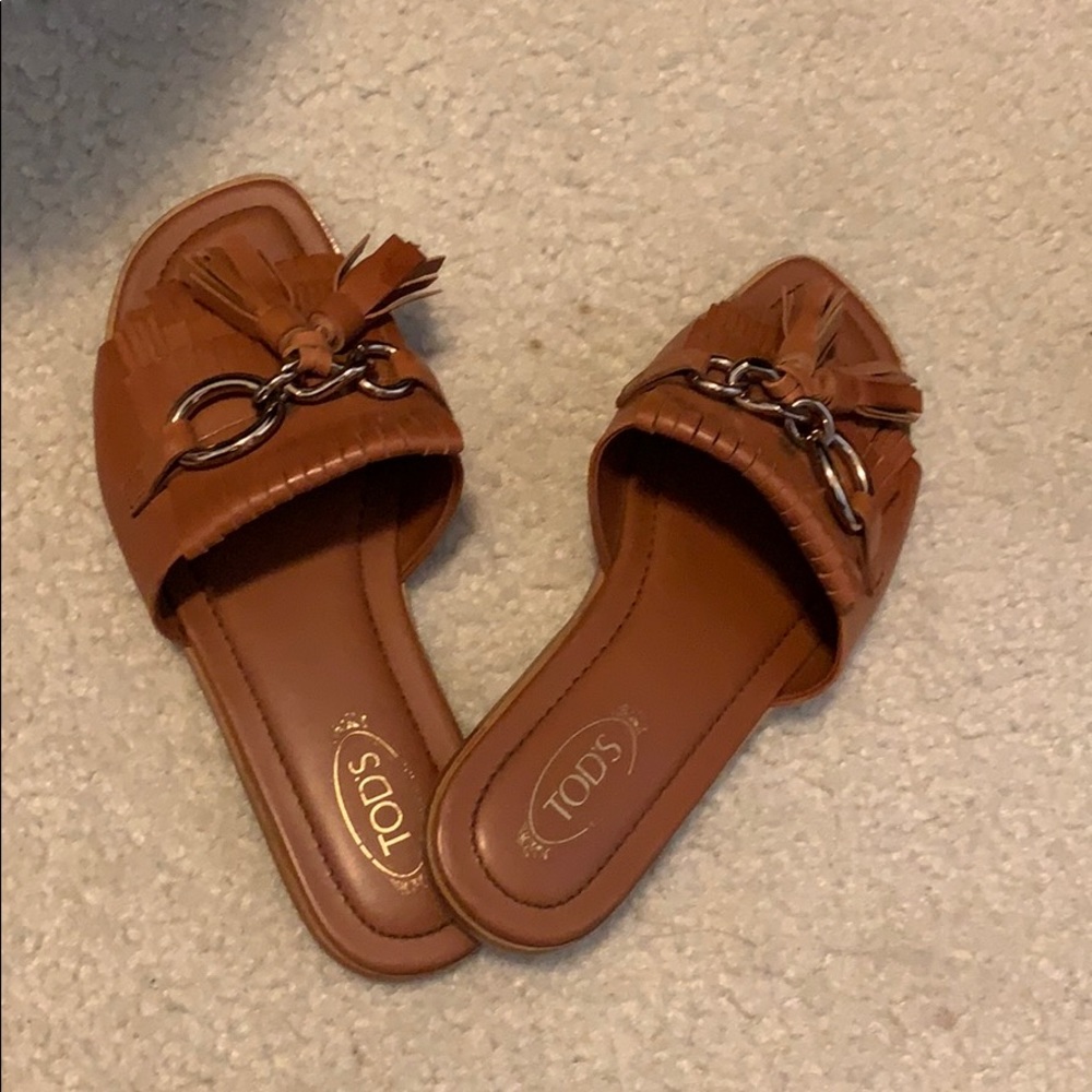 Tod’s sandals